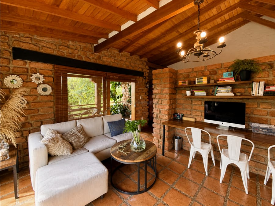 Lote en venta con Casa Campestre en La Ceja Antioquia