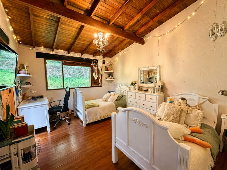 Lote en venta con Casa Campestre en La Ceja Antioquia