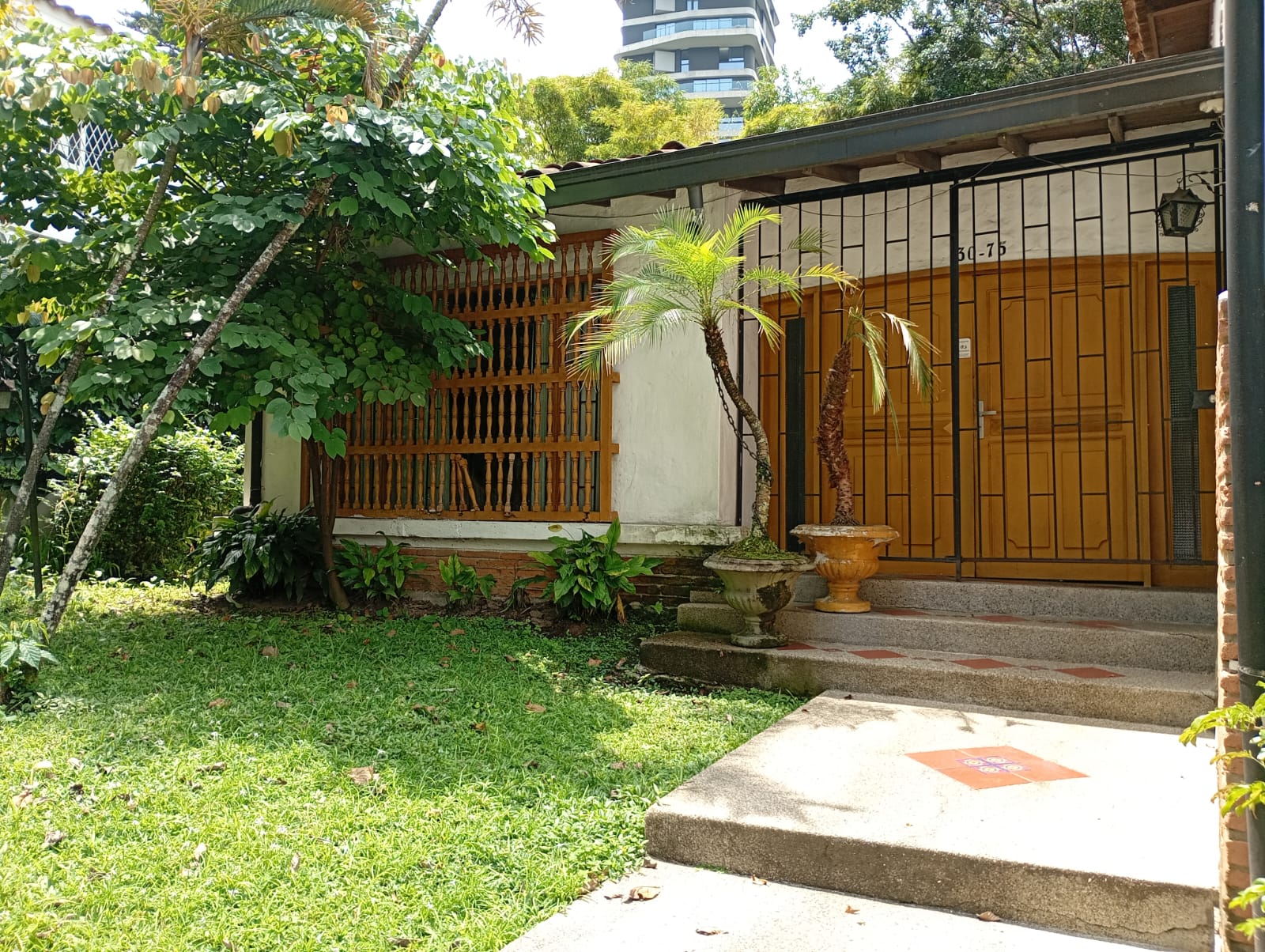 85730320260429011659 Casa Lote Venta, Barrio Poblado, Sector Provenza Parte Alta.
