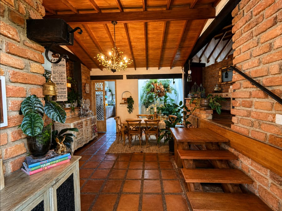 Lote en venta con Casa Campestre en La Ceja Antioquia