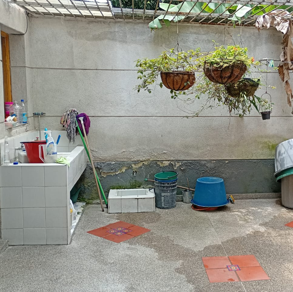 85730920260429012054 Casa Lote Venta, Barrio Poblado, Sector Provenza Parte Alta.