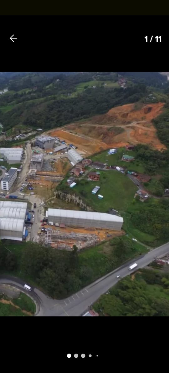 Se Vende Lote para bodega Variante a Caldas